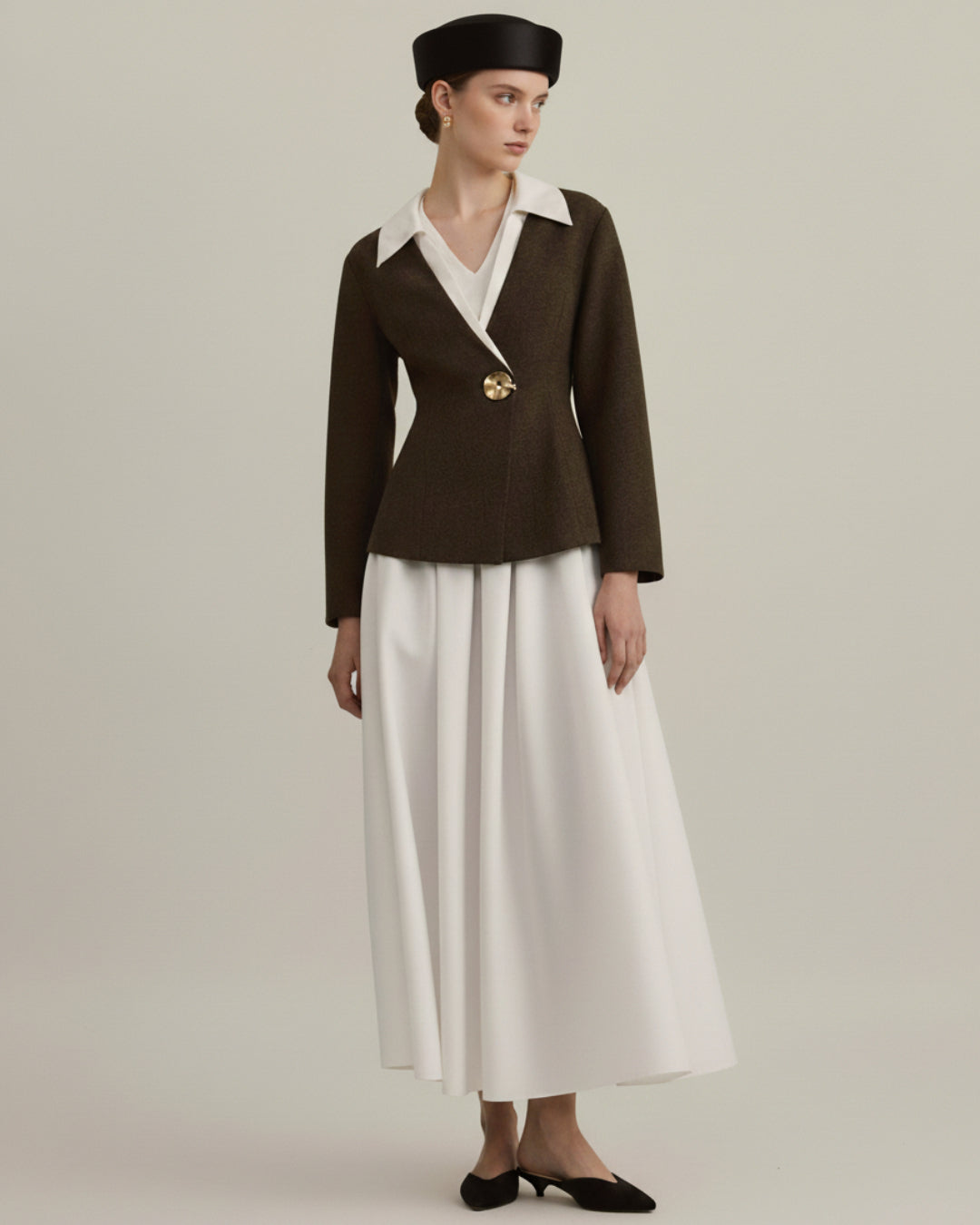 Amia Blazer in Brown, Old Money Fashion, old money hairstyles​