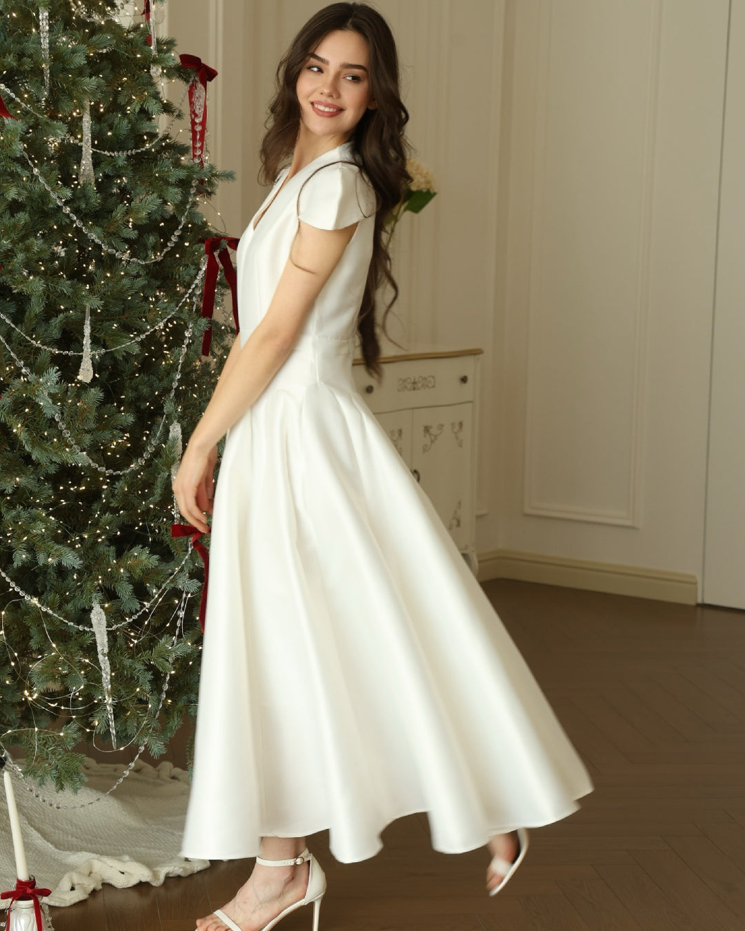 Betty Midi Dress in White, Women's Fashion, 1920's women's fashion