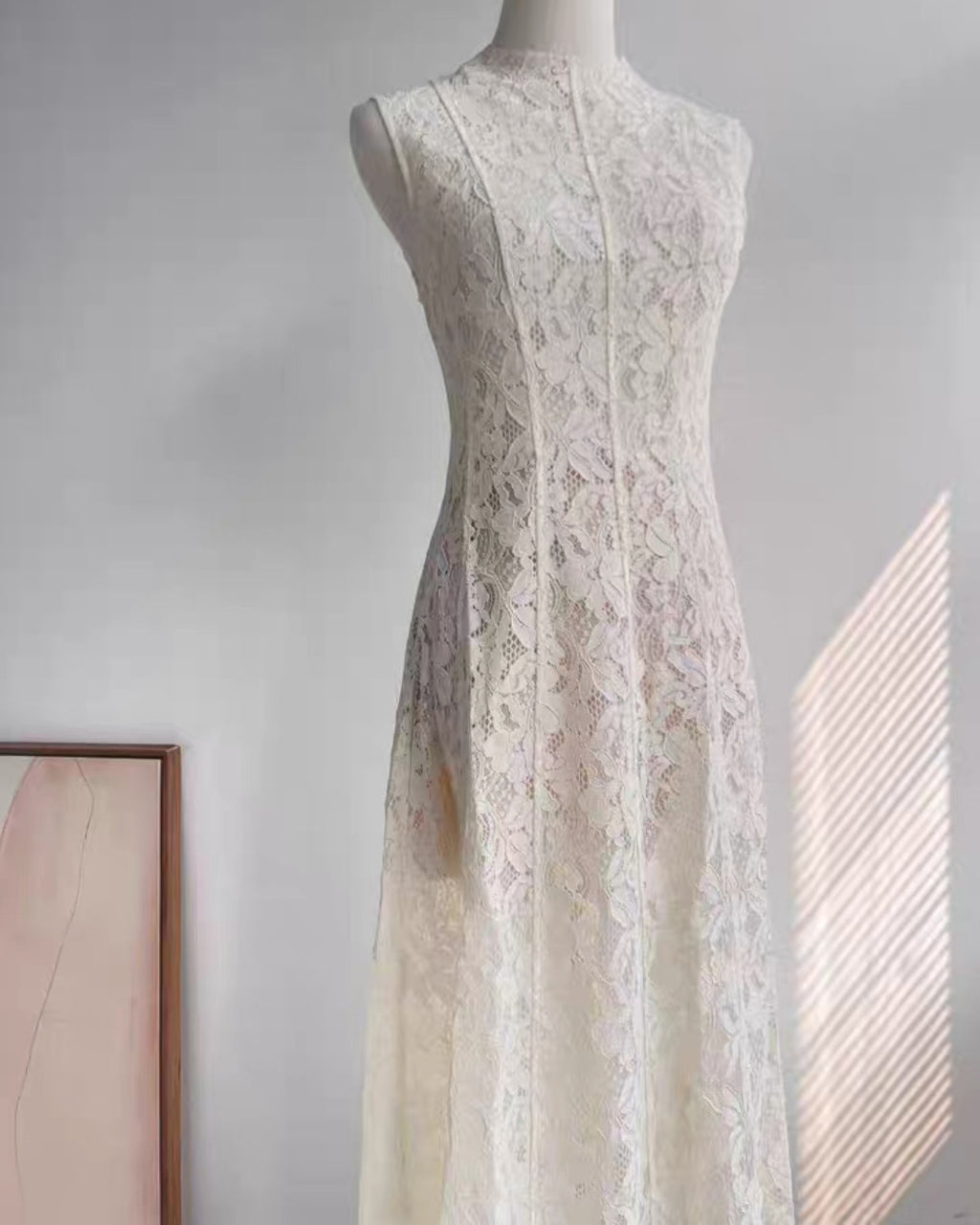 Kinsley White Lace Midi Dress, huong boutique​