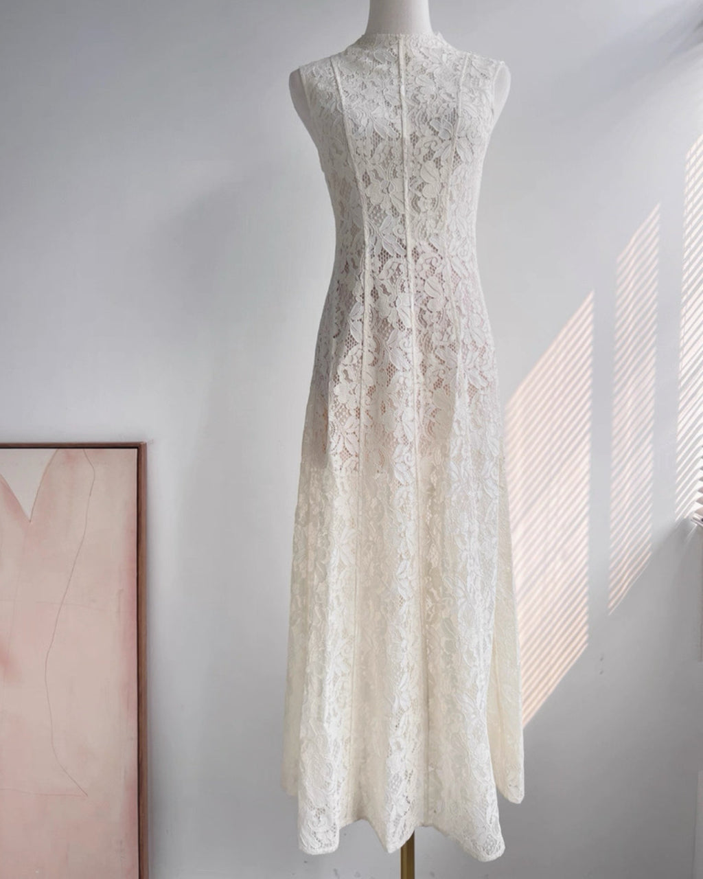Kinsley White Lace Midi Dress, huong boutique​