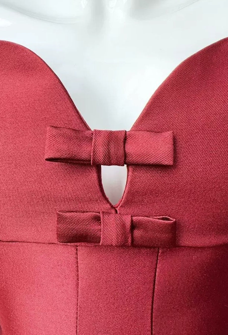 Burgundy Dresses Canada - Shop Online | Desse Blanche Fashion Burgundy Dresses Canada - Shop Online | Desse Blanche Fashion
